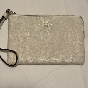 COACH Small Crème Wristlet